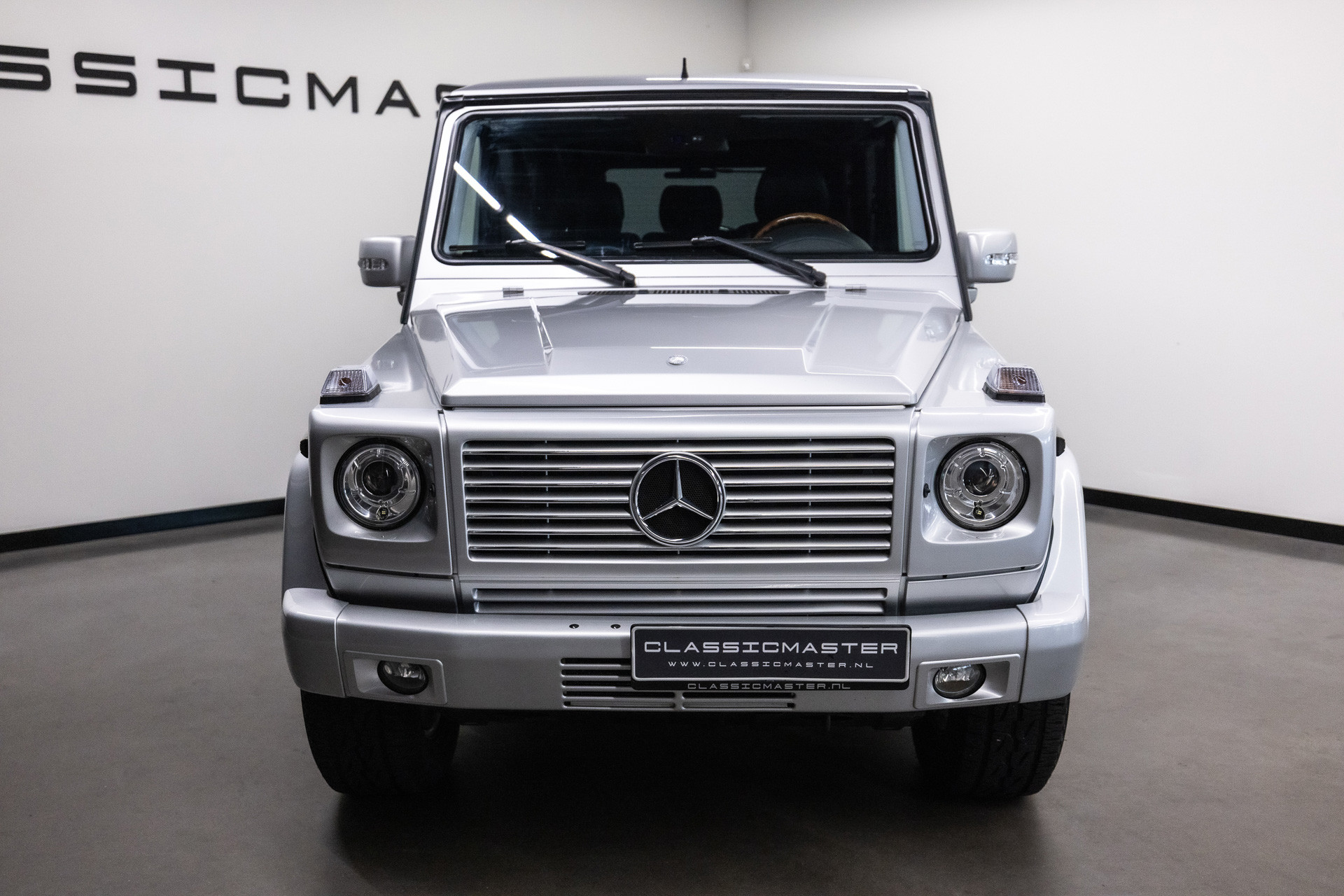 45574412-4.jpg
