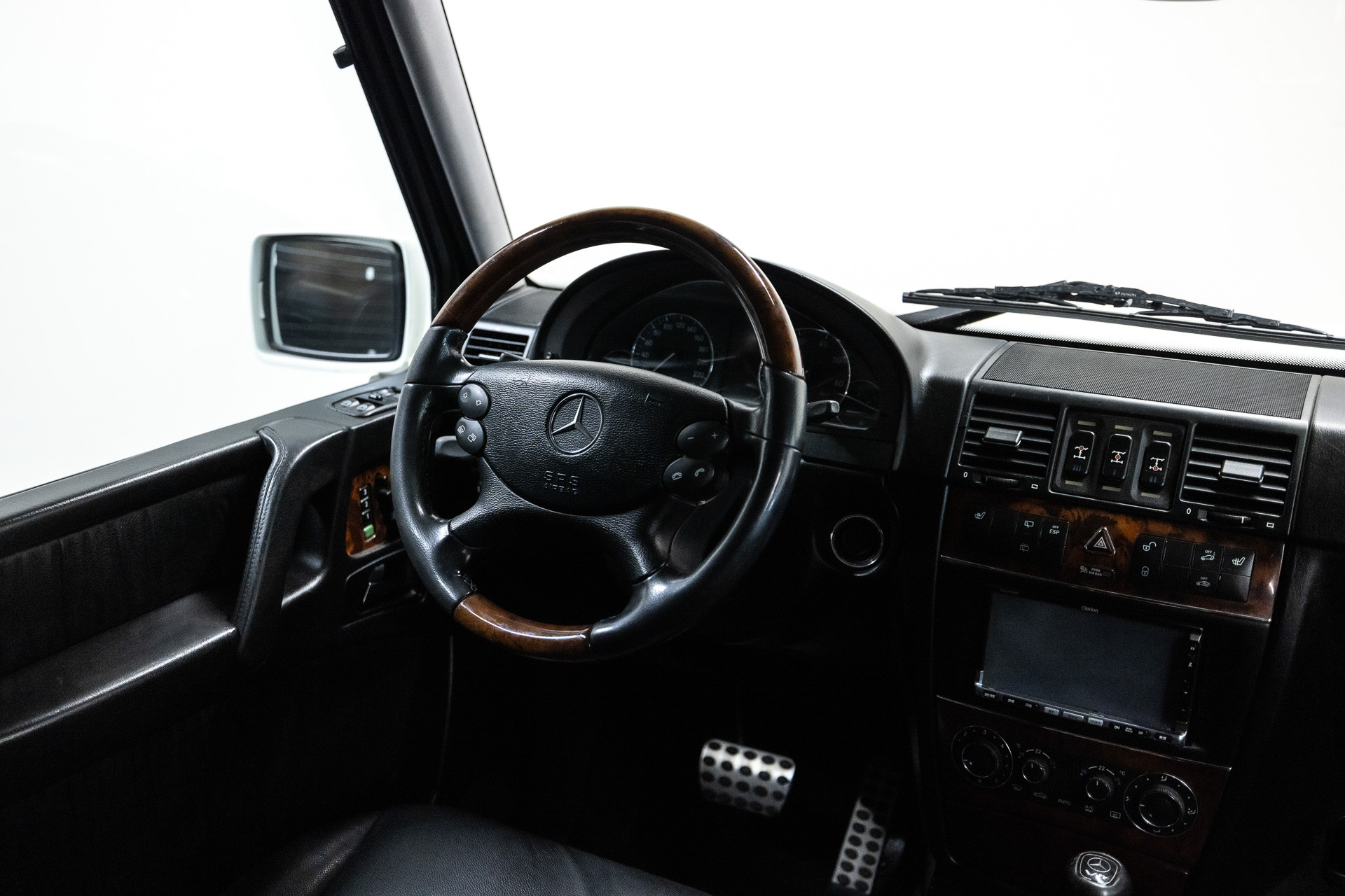 46407452-39.jpg